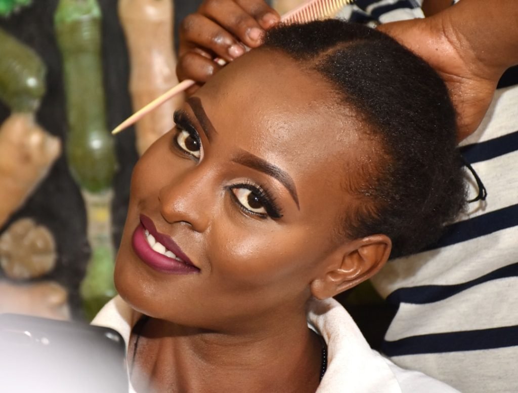 The Art of Drawing Readers In: Your attractive post title goes here African Beauty, Kampala Beauty Make-up, Natural Hairstyling, Makeshift Saloon, Kampala Uganda